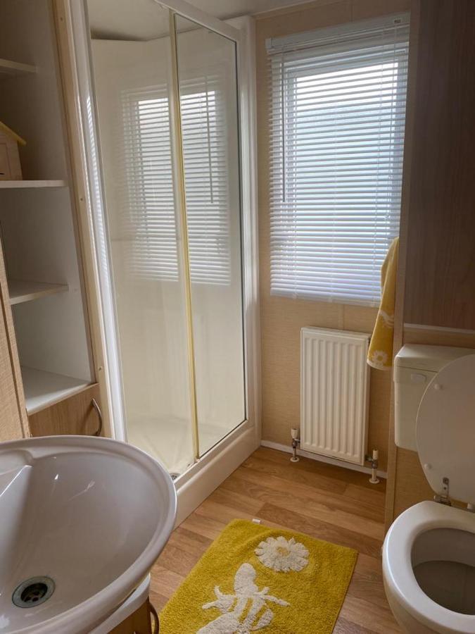 Comfy 2 Bed Caravan *